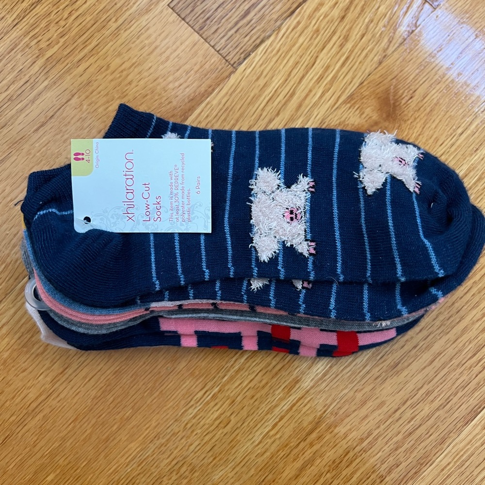 Xhilaration farm animal theme Low-Cut Socks